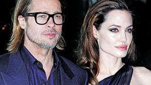 Angelina Jolie l-a uitat pe Brad Pitt. Acum are un nou iubit
