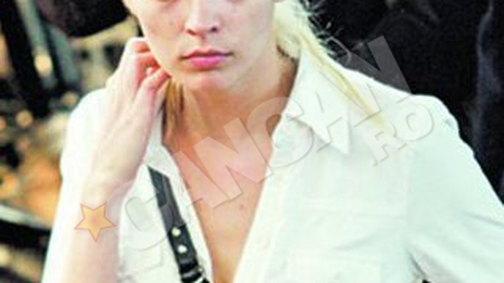 VIDEO Diana Dumitrescu si Dana Rogoz s-au pus pe facut curatenie! "Este pacat, avem atat de multe locuri frumoase, dar pline de mizerii"
