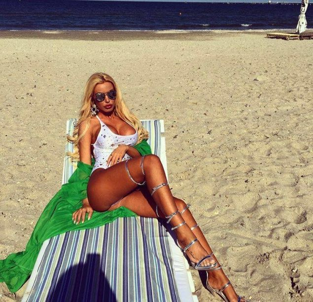 Cuplu bombă! Loredana Chivu se iubește cu un faimos star TV. Imagini cu ei împreună + primele reacții