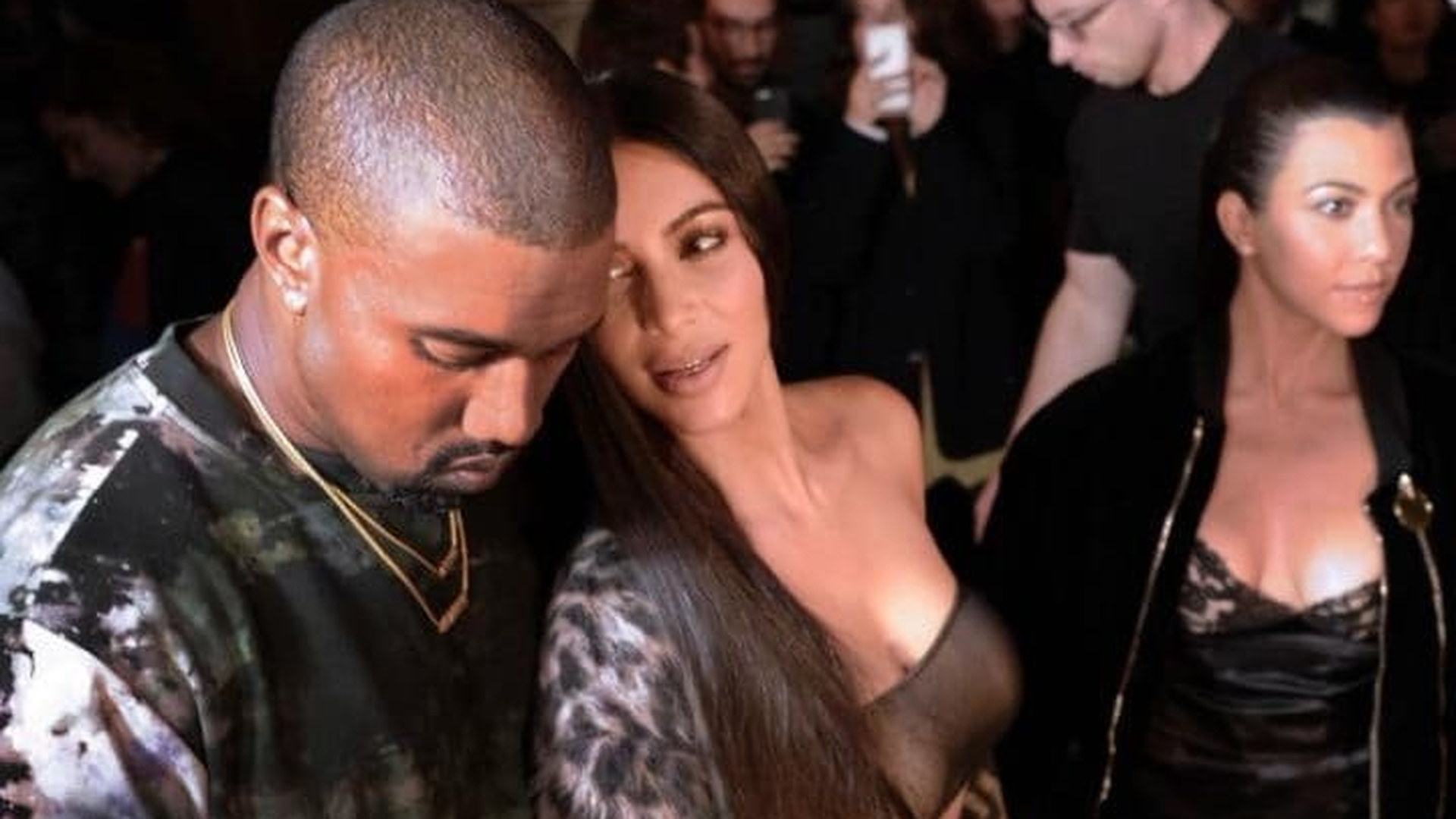 KIM KARDASHIAN a angajat o mamă surogat pentru a putea avea al treilea copil! Ce sumă îi va plăti femeii