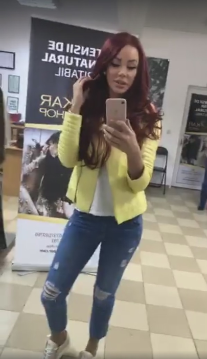 Bianca şi-a schimbat look-ul