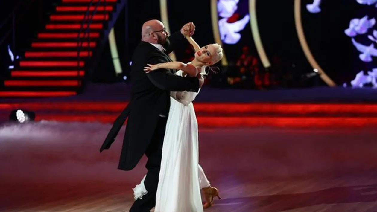 SANDU LUNGU nu a putut să danseze! Ce i s-a întâmplat luptătorului