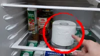 Cel mai tare truc din bucătărie! Ce se întâmplă dacă pui un sul de hârtie igienică în frigider