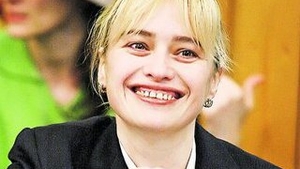 Sotia europarlamentarului Rares Niculescu a depus o actiune de "tagada a paternitatii"! Copilul lor nu-i si al lui!