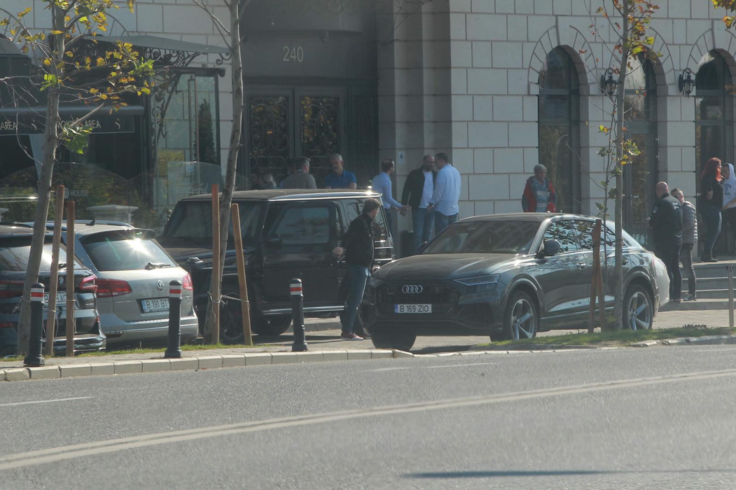 Toni Iuruc circulă cu Mercedes-ul de 150 mii € al Simonei Halep
