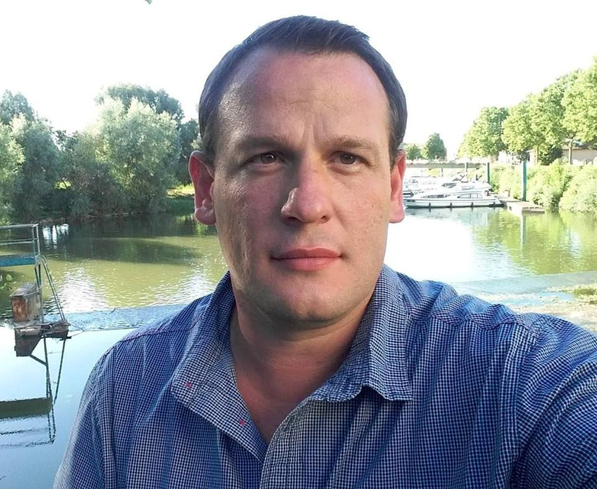 Jean-François Caracci, ”Fiul secret al Regelui Mihai”, dorește și coroana Marii Britanii
