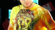 Fizz a facut cursuri de DJ