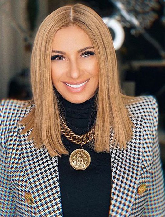 Anamaria Pordan și-a pus fanii pe jar! Sexy-impresara a îmbrăcat rochia de mireasă: ”Vă aștept la…”