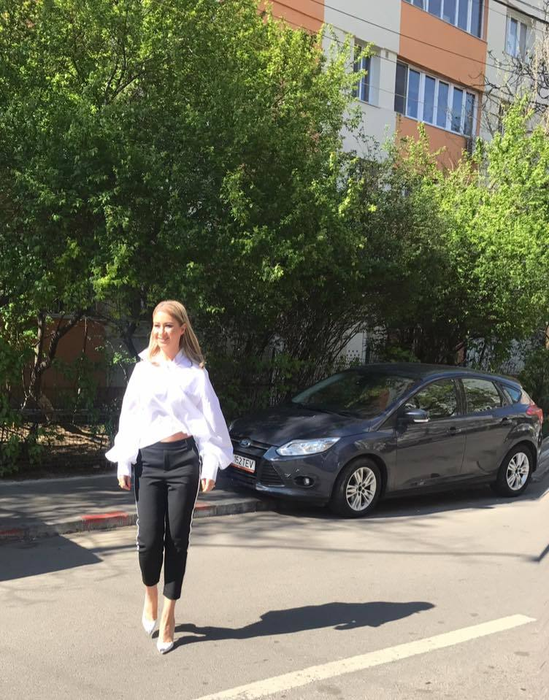 Anamaria Prodan s-a ”stilizat” în mod radical! Cum arată acum impresara, după intervenţia ”de specialitate”