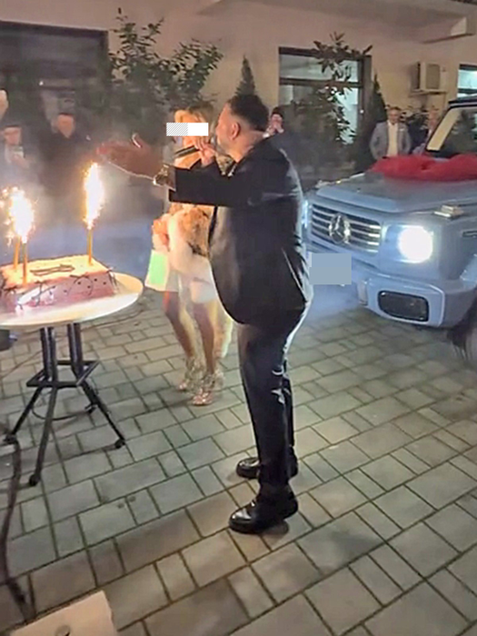 SUV de 200.000 € adus personal de Costel Biju și un tată cu imperiu de milioane. Cine e „Prințesica Ardealului” care a rupt internetul cu majoratul de lux