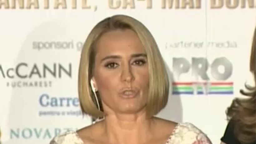 Viata secreta a Andreei Esca! Cum a trait inainte de pupitrul stirilor! „Auzeam doar povestile oamenilor bolnavi de cancer”