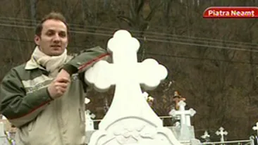 Incredibila poveste de viata a lui Mihai Traistariu! Tatal ii batea mama, care l-a blestemat sa moara de cancer: Tumoarea lui de la cap a plecat spre ochi!