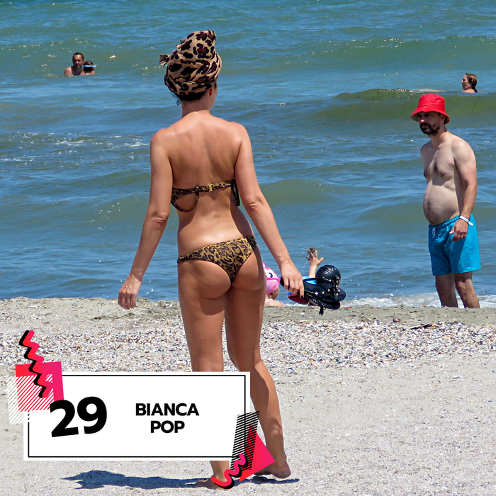 Top 40 cele mai bune fete pe care le-am fotografiat la plajă în 2021