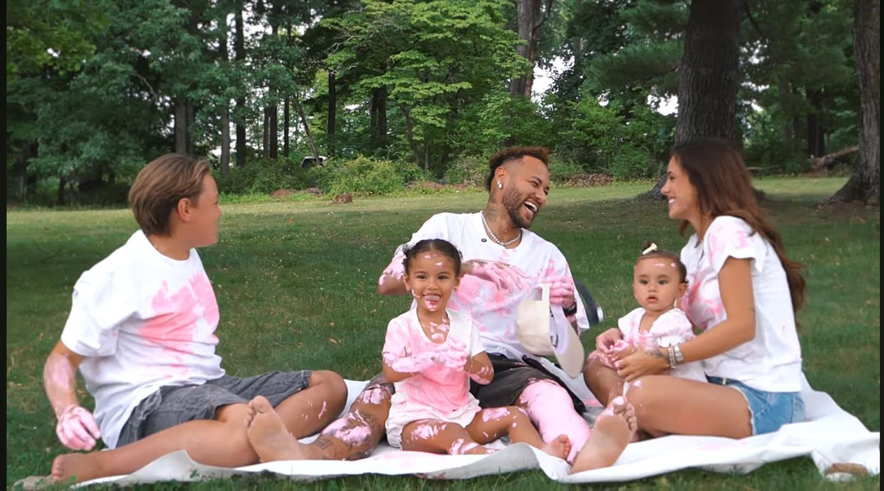 Neymar, tată pentru a 5-a oară! Fotbalistul și Bruna Biancardi au dezvăluit sexul bebelușului