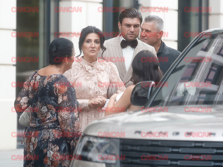 Teodora Becali și-a botezat al treilea copil. Luminița și Gigi Becali au radiat de fericire și au strălucit de eleganță