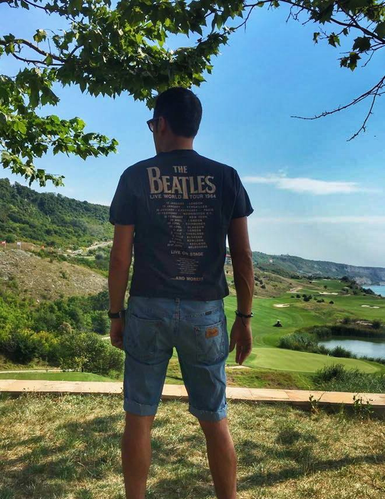 Artistul şi-a minţit prietenii că face o petrecere de ziua lui