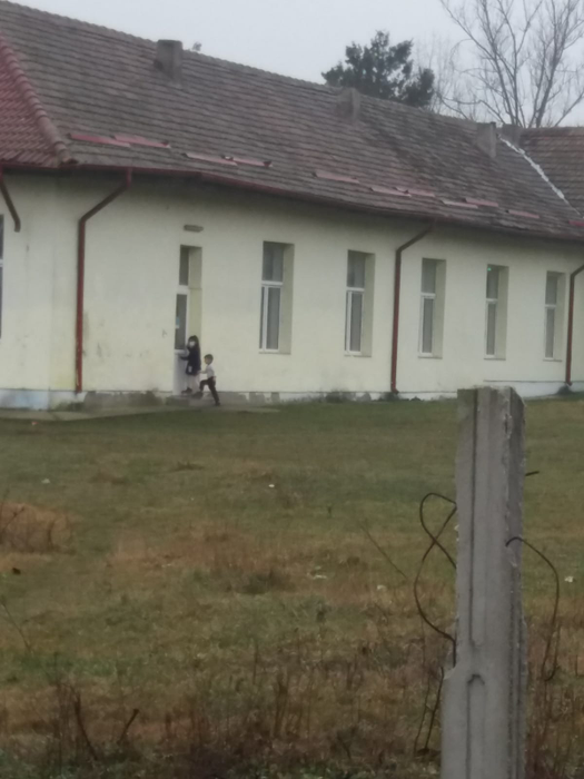 Un număr de 130 de școli din Dolj au început cursurile fără autorizație sanitară