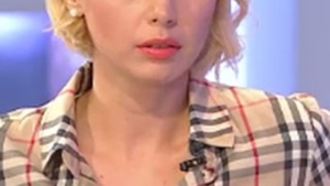 Vei fi uimit! Marian le-a iubit pe amândouă şi nu degeaba! Corina şi Larisa seamănă ca două picături de apă!