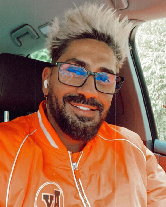 Poza șocantă publicată de Connect-R, după ce Kiss FM a renunțat la colaborarea cu el: ”Libertate!”