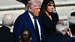 Melania Trump își „serbează” aniversarea la înmormântarea Papei Francisc. Ce gest va face Donald Trump pentru a o „împăca”