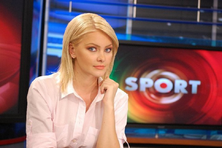 Cristina Dochianu este însărcinată pentru a treia oară. Primele poze cu burtica de gravidă a fostei prezentatoare de la Antena 1