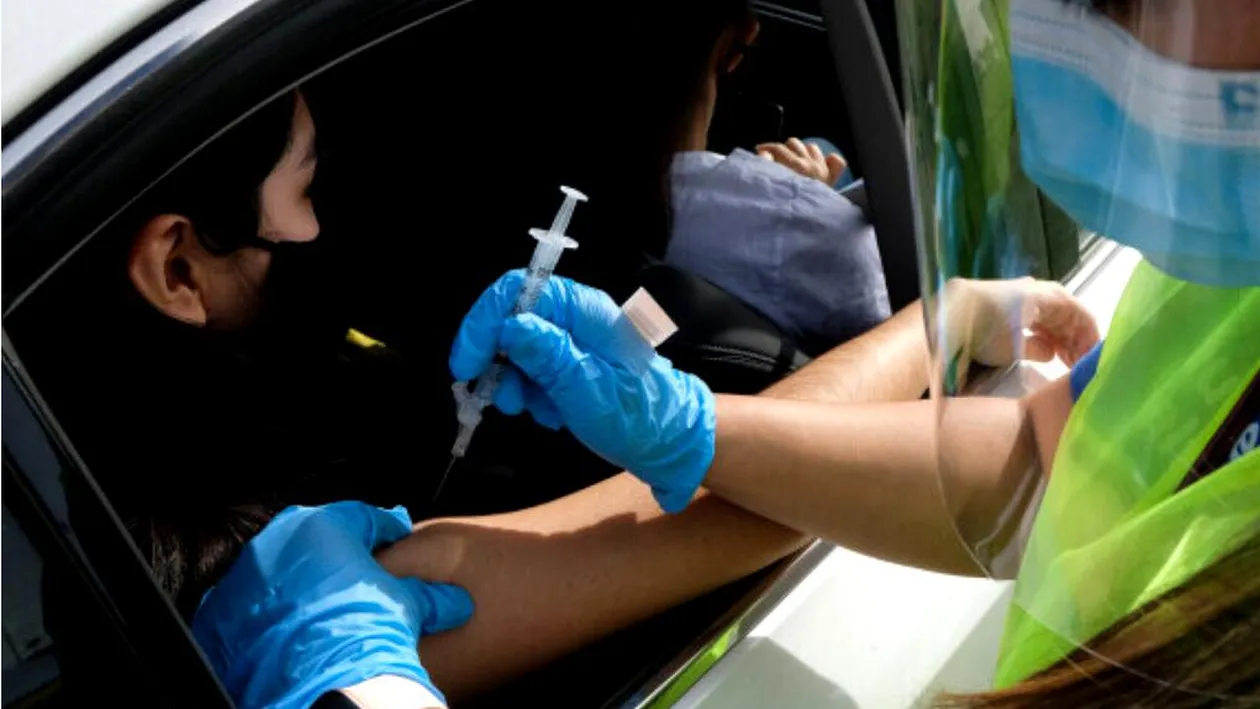 Se va deschide al doilea centru de vaccinare drive-through. Cum va decurge procesul de imunizare