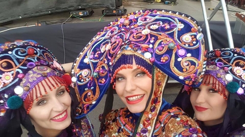 ANNA LESKO a fost împuşcată de către un fan când se afla pe scenă!