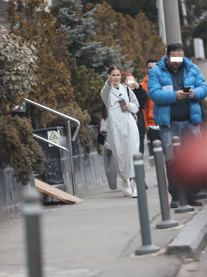 Theo Rose a ieșit de la sală alături de amica ei (Foto: CANCAN.RO)