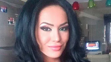 Fata lui Ionita si Viorica de la Clejani cu sanii la vedere.  Esti cea mai... Vezi cum a fost pozata bruneta