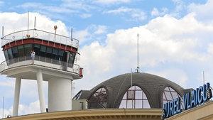 Aeroportul Băneasa va efectua numai zboruri de zi?! Locuitorii din zona lui cer închiderea definitivă. Care este motivul