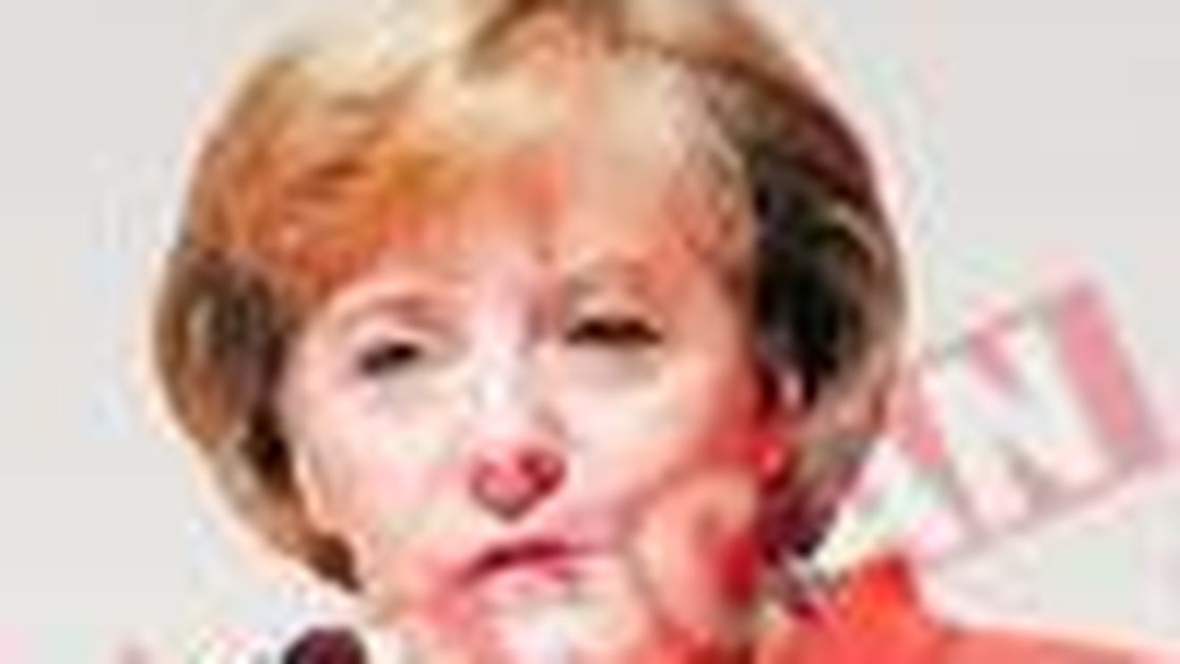 "Licuriciul" Bush are de 10 ori salariul lui Basescu