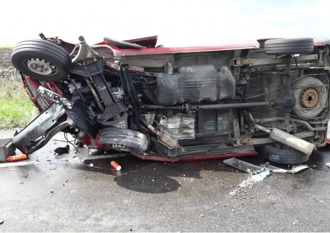 Accident teribil în Ialomița! Doi oameni au murit, patru sunt răniți FOTO