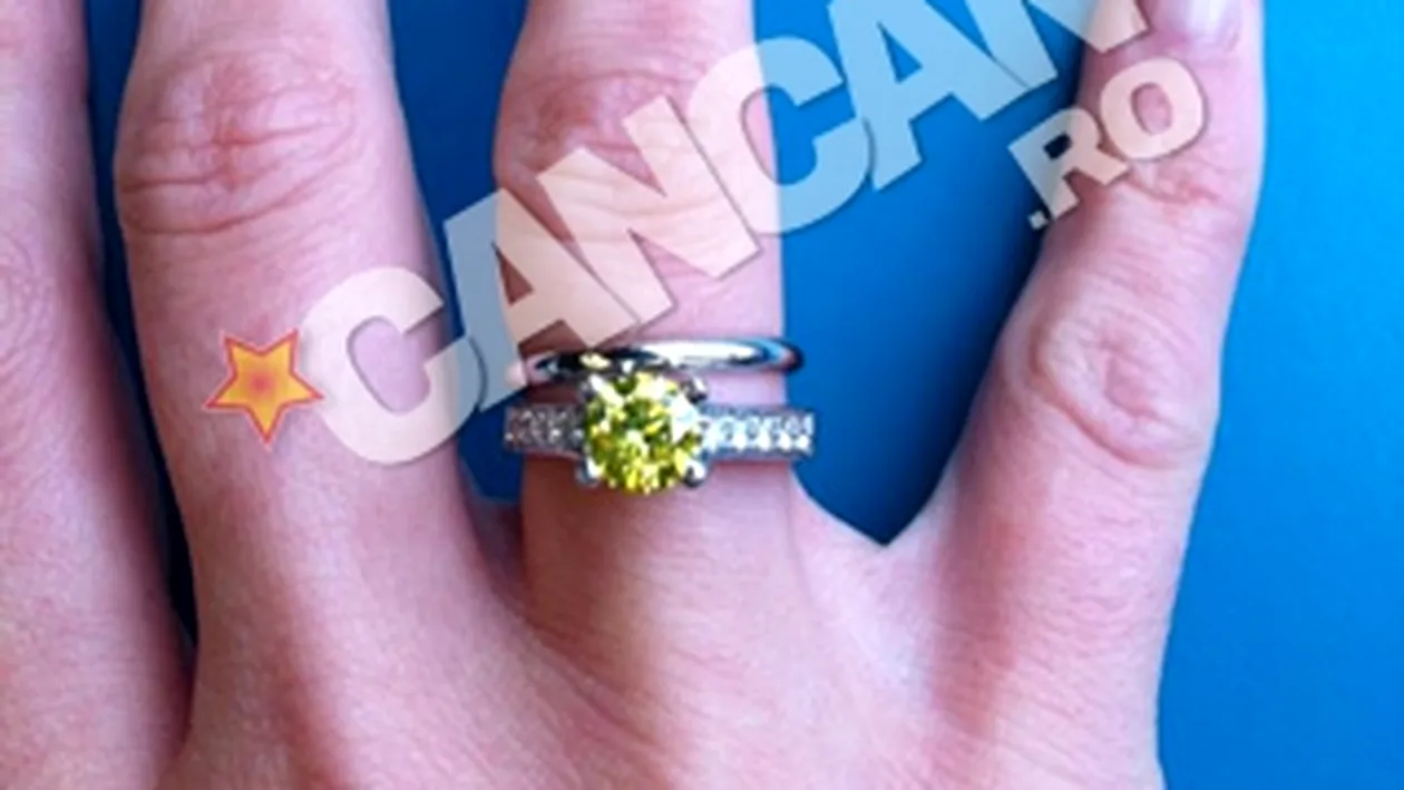 Si-a ales cea mai simpla verigheta pentru a nu eclipsa inelul de logodna cu diamant galben
