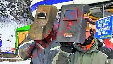 Au vazut eclipsa prin masca de sudura