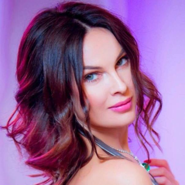 Fiica lui Vladimir Putin a fost înşelată! Uite cât de sexy este amanta soţului ei