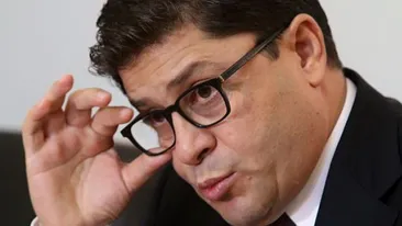 Cum arata “Regele vagoanelor” dupa ce a scapat de arestul de acasa! Gruia Stoica si-a luat soferul si a iesit la plimbare