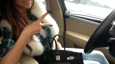 Bianca Drăguşanu, răvăşitoare în costum de latex negru! I-ai da un LIKE?