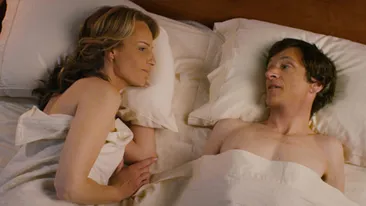 Are aproape 50 de ani, dar nu se dă în lături de la nimic! Helen Hunt şi-a arătat sânii în toată splendoarea lor! E sexy sau nu?