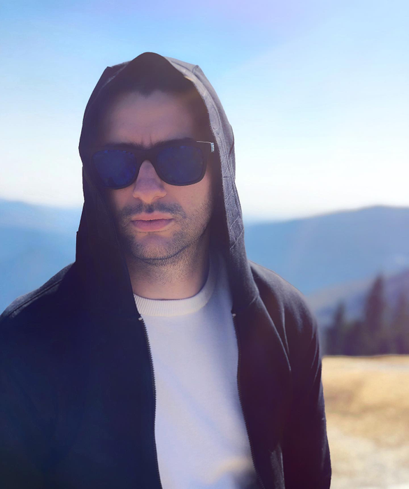 Octavian iacob, regizor pentru pelicula "O secundă" / (Sursa: Instagram)