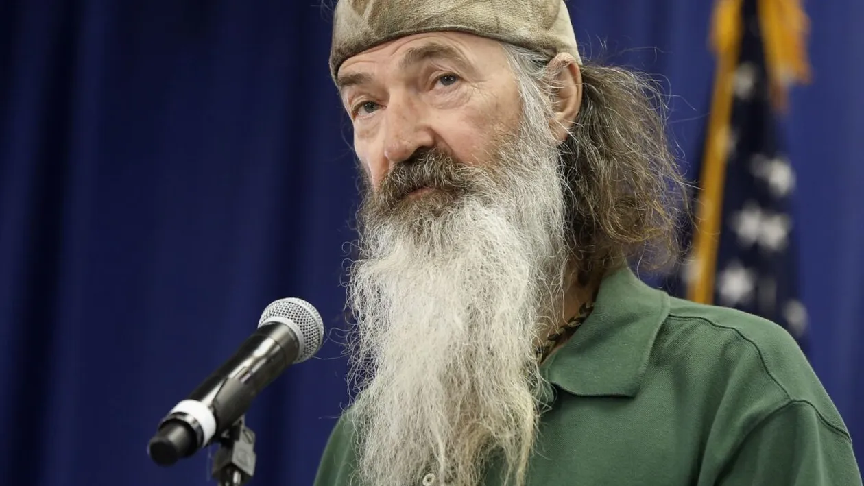 Vânătorul Phil Robertson, cunoscut pentru fondarea Duck Commander, a murit