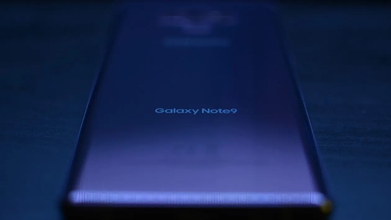 E bine și cu un telefon Samsung mai vechi. Nu rata șansa de a fi printre primii care dețin noul telefon X!