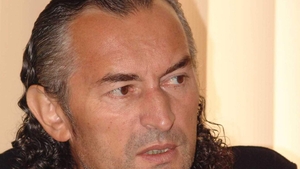 "În puşcărie, Cătălin Botezatu plângea pe piesa "Unbreak my heart" şi mă întreba 'Miroane, oare când scăpăm de aici?'"!