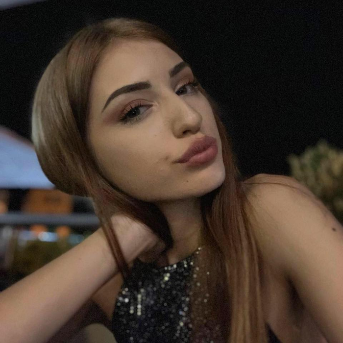 Uluitor cum arată Maia Teodora Perju, eleva din Bârlad cu 10 pe linie la BAC! Manechin curat + Vrea ambasador