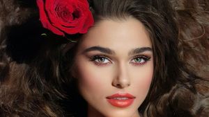 Theo Rose lovește din nou! Mesajul pe care l-a publicat artista în mediul online. Fanii au rămas surprinși: “Nu tu ai vrut succes?”