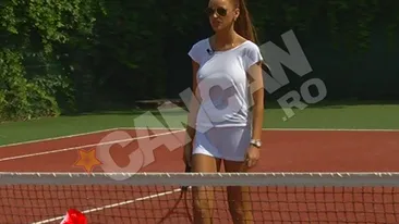 Bianca si-a nenorocit adversarul la tenis! A jucat cu sfarcurile la vedere!