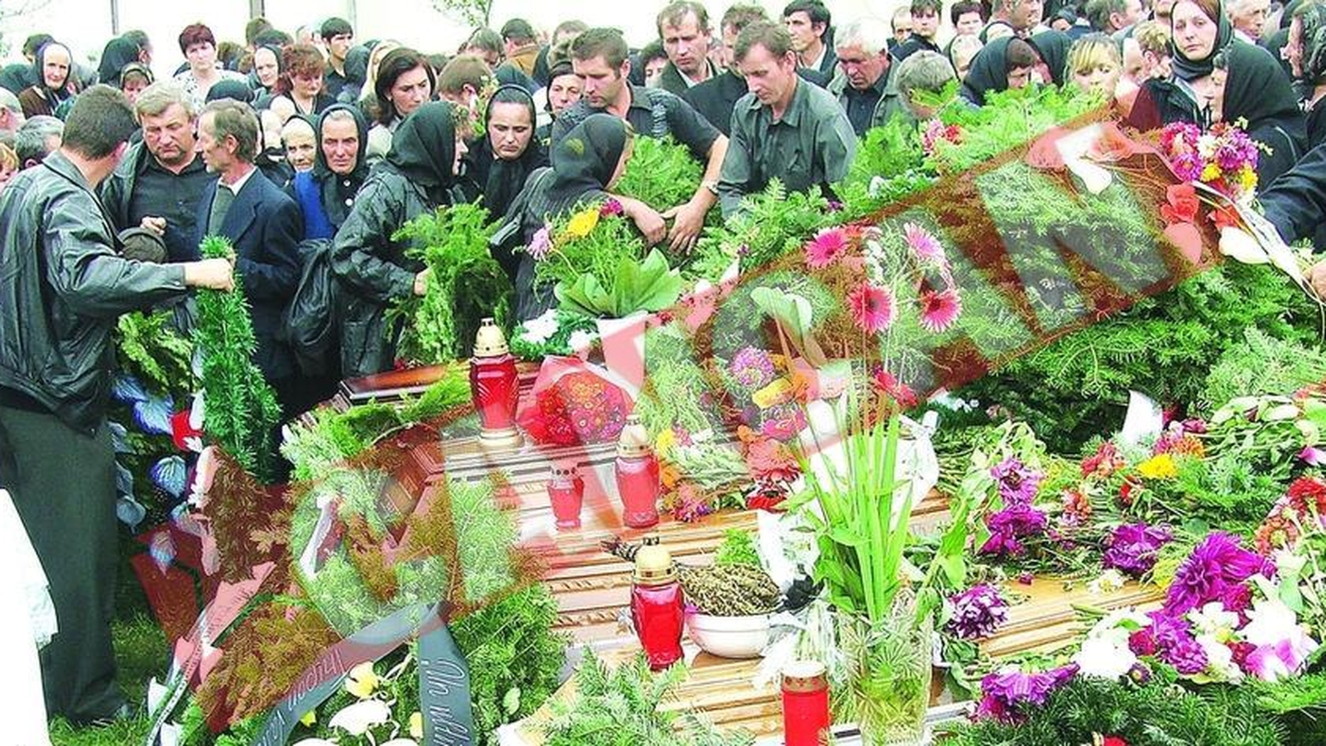 Jale mare la funeraliile victimelor accidentului de la Negreni