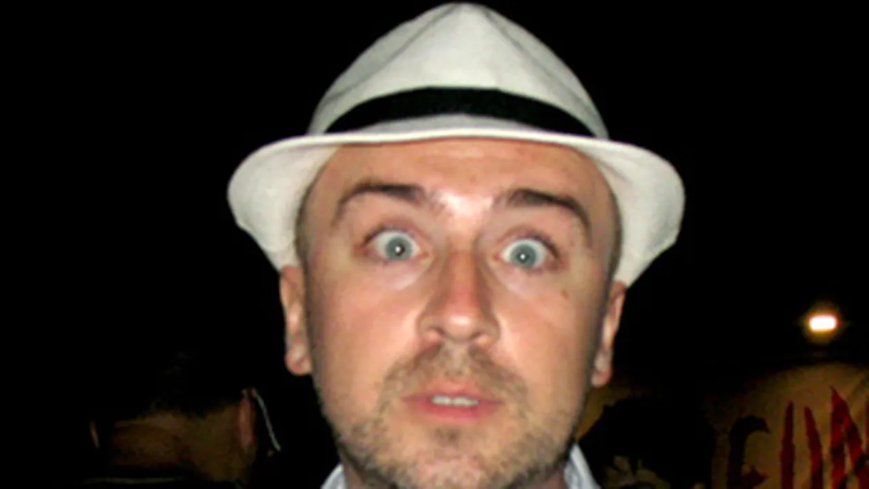 Parintii lui Mihai Dobrovolschi foloseau sticle si elastice cand fiul lor dormea! Vezi de ce