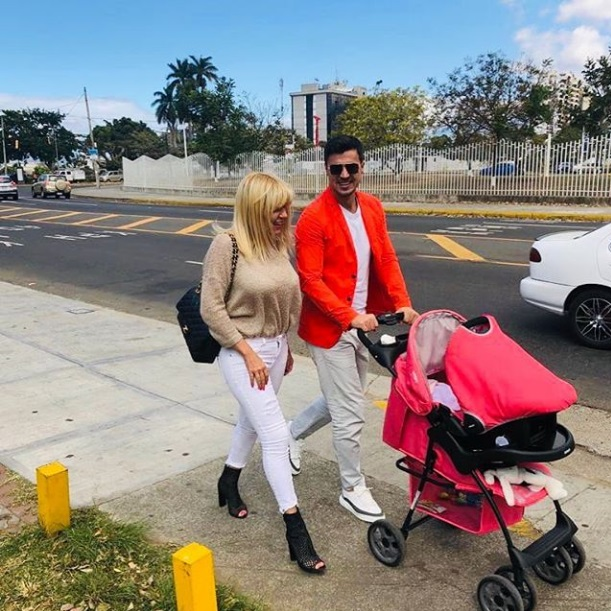 Elena Udrea și Adrian Alexandrov, alături de micuța lor