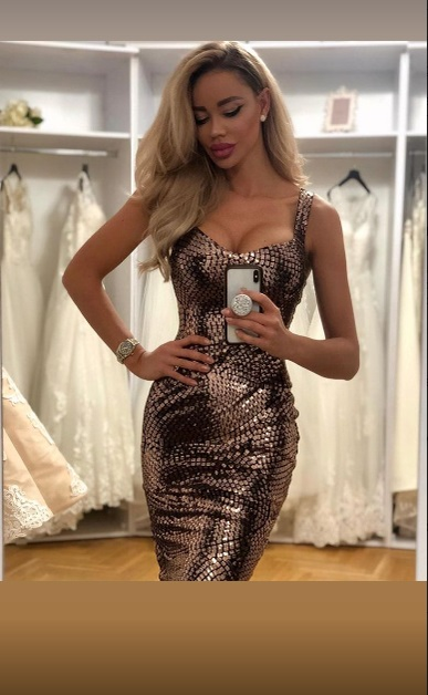 Cu totul la vedere! Cum a apărut îmbrăcată Bianca Drăgușanu azi-noapte, la ziua de naștere a soțului ei