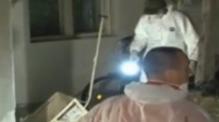 VIDEO Un tanar de 21 de ani si-a decapitat tatal, crezand ca este un demon